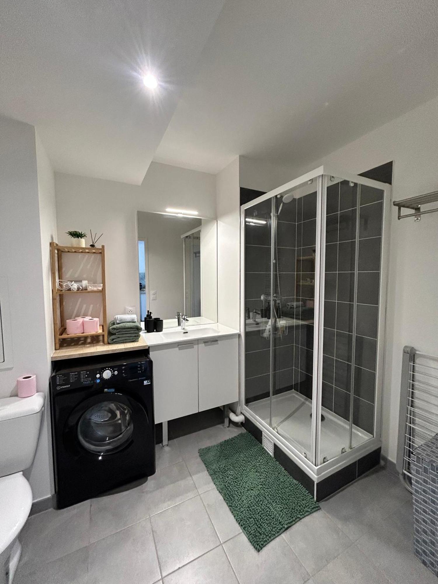 Elegant Appartement Minimaliste Entre Paris Et Disney Noisy-le-Grand Eksteriør bilde
