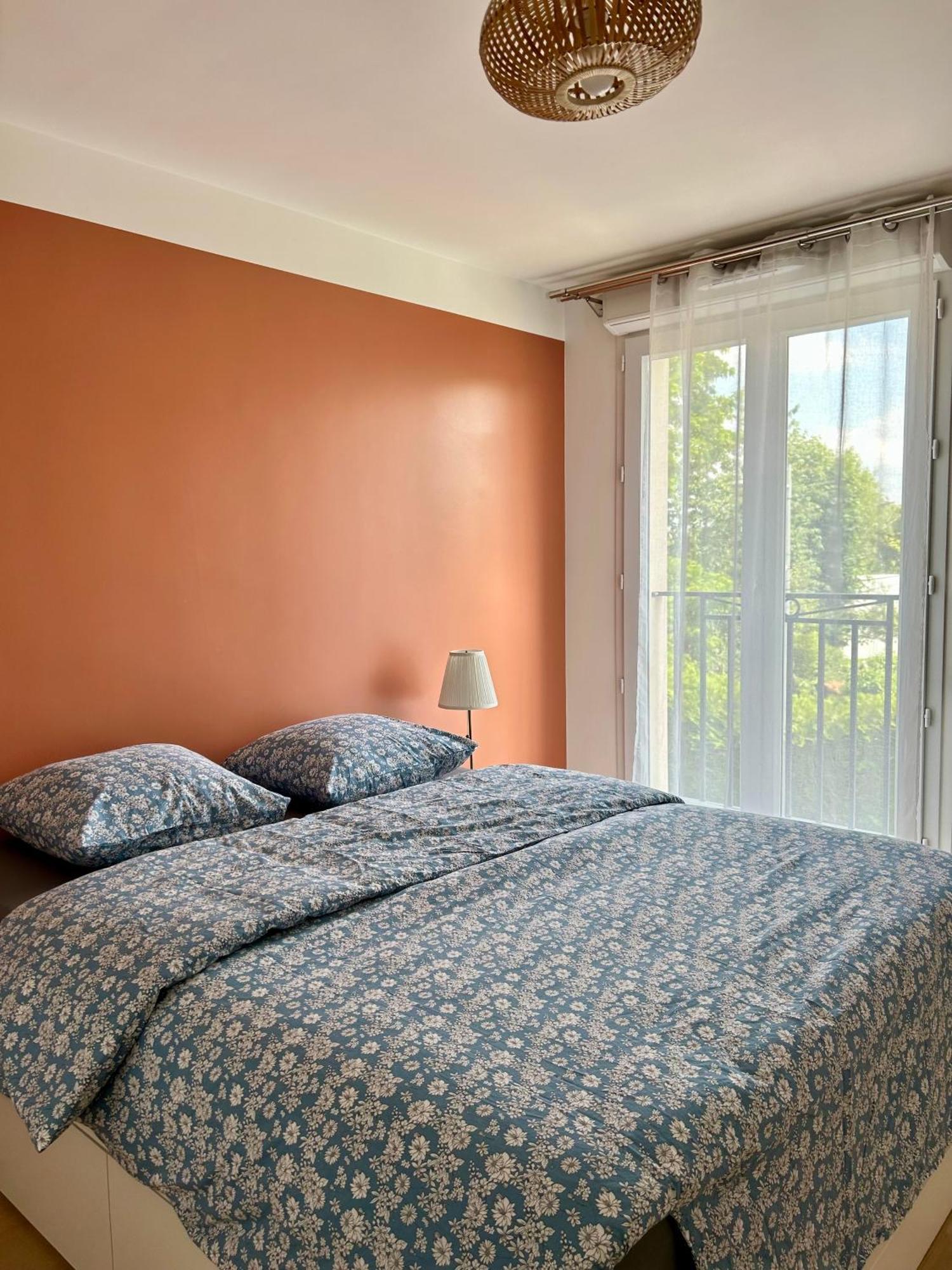Elegant Appartement Minimaliste Entre Paris Et Disney Noisy-le-Grand Eksteriør bilde